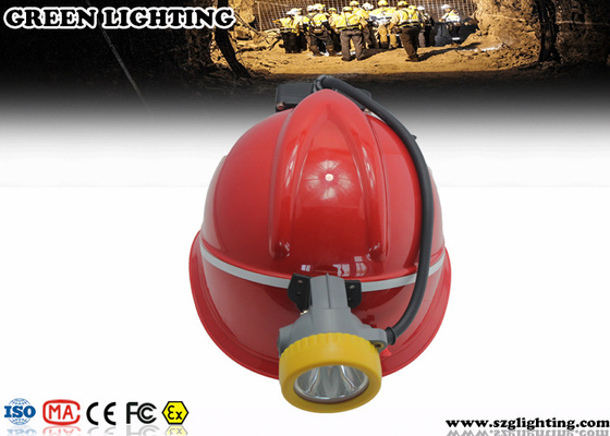 5.6Ah 8000lux 156Lum ATEX Disetujui Lampu Tutup Penambangan IP68 Dengan Tiga Pengisi Daya