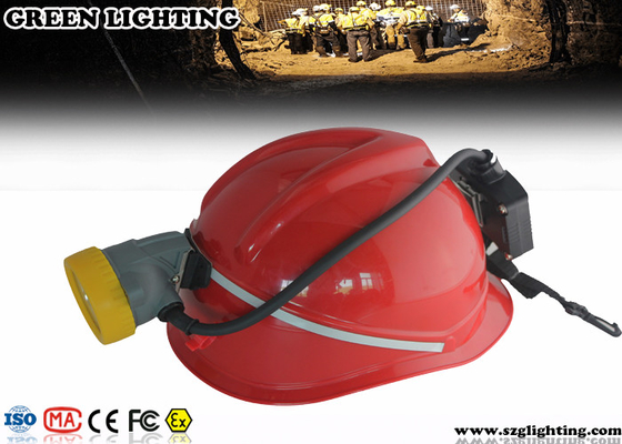 5.6Ah 8000lux 156Lum ATEX Disetujui Lampu Tutup Penambangan IP68 Dengan Tiga Pengisi Daya