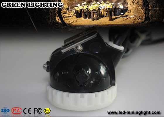 Berburu Luar Ruangan 156LUM led headlamp isi ulang Super Bright dengan Li ion Battery