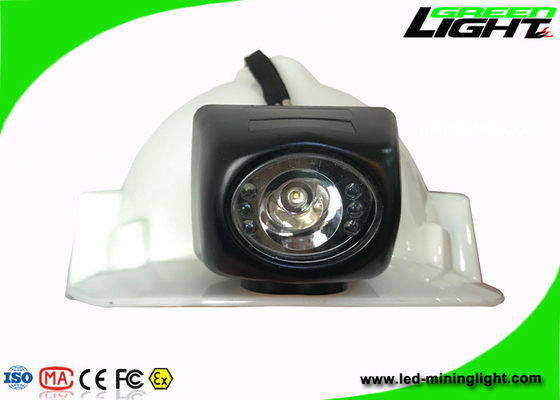 Safety IP68 LED Mining Light 8000lux Brightness 5.7Ah Battery 1000 Cycles Persetujuan CE