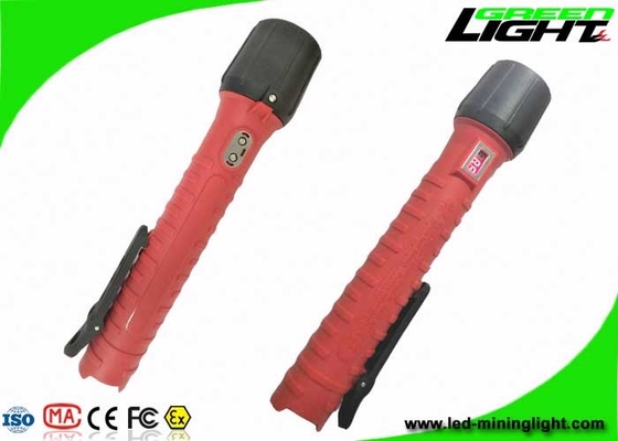 Kecerahan Kuat IP68 Explosion Proof Flashlight USB 4.4Ah Li - Ion Battery 25000lux