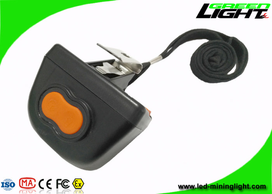 Lampu Tutup Pertambangan Warna Hitam 8000lux Headlamp Kecerahan Tinggi Dengan Layar Digital