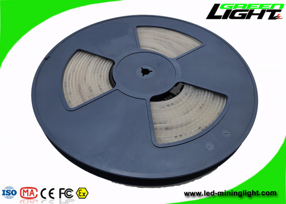 Lampu Strip Fleksibel LED Tahan Air 6000k-6500k Dengan Perlindungan Pengaturan Tegangan