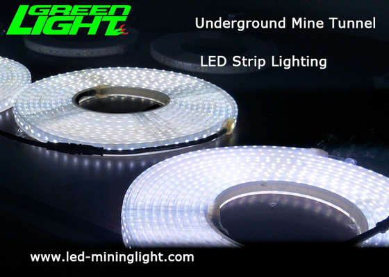 140 LED 24V Mengubah Warna Lampu Strip Led SMD2835 17W Silicon Gal IP68