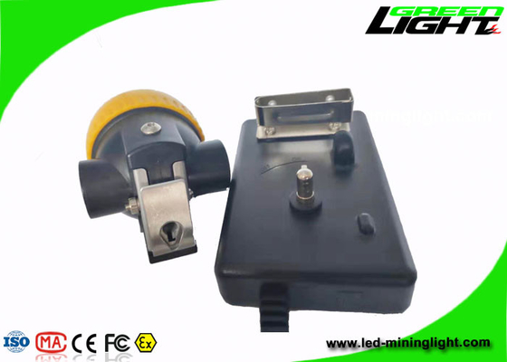 Lampu Tambang Tanpa Kabel Luar Ruangan Kapasitas Baterai 2.2Ah 50-60Hz Dengan Pengisi Daya Lampu