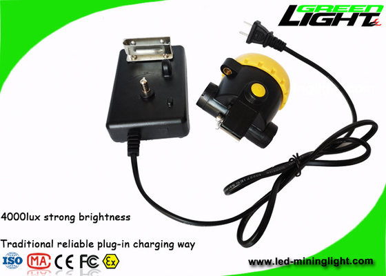 Penambangan Safety Cap Rechargeable LED Headlamp IP67 Dengan Baterai Li Ion 2.2Ah