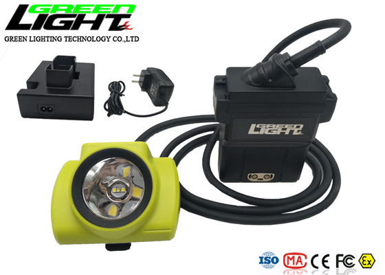 Pengisian Magnetik 530LUM 18000lux IP68 dipimpin Lampu Tutup Penambangan