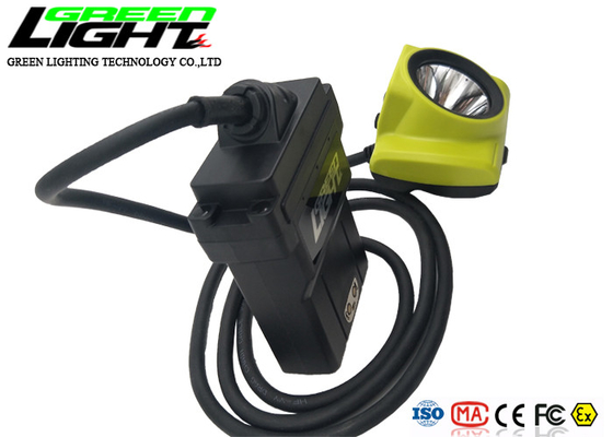 Pengisian Magnetik 530LUM 18000lux IP68 dipimpin Lampu Tutup Penambangan