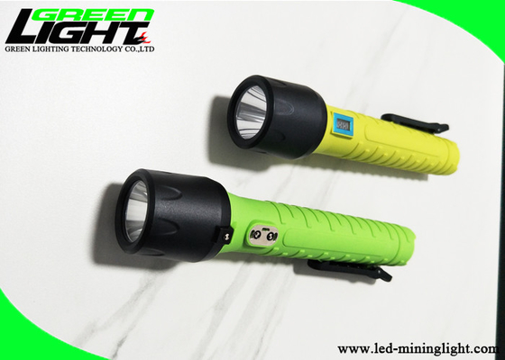 IP68 Explosion Proof Senter CREE 5W 6.4Ah Lampu Obor Isi Ulang