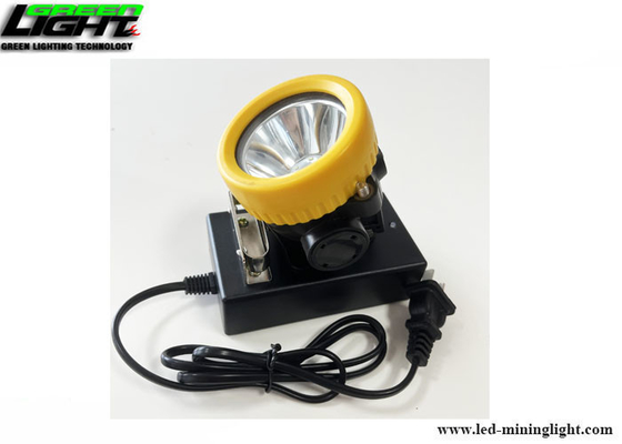 B02000 Lampu Tutup Penambang Keselamatan Isi Ulang dengan Pengisi Daya 4000lux 3.7V