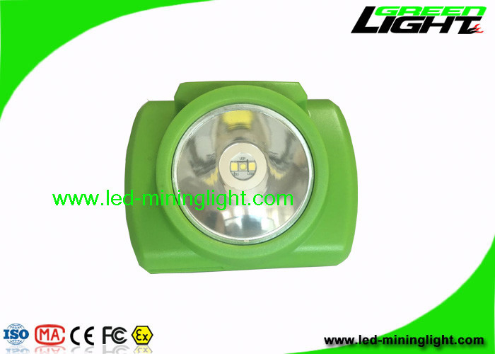 Baterai 6.8Ah cspscity Safe LED Mining Light Sepenuhnya Tahan Air Dengan Umur 100000 Jam